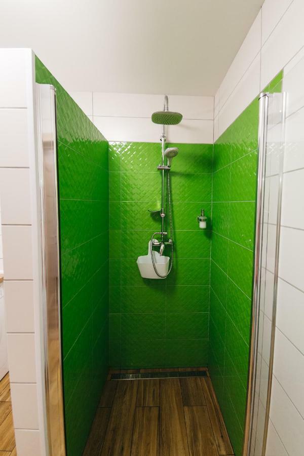 "Green Oasis Apartment" Lviv Exterior photo