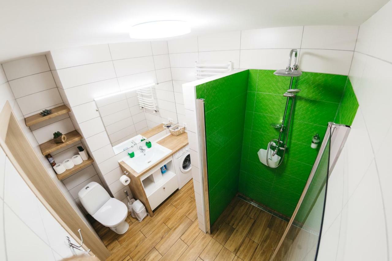 "Green Oasis Apartment" Lviv Exterior photo